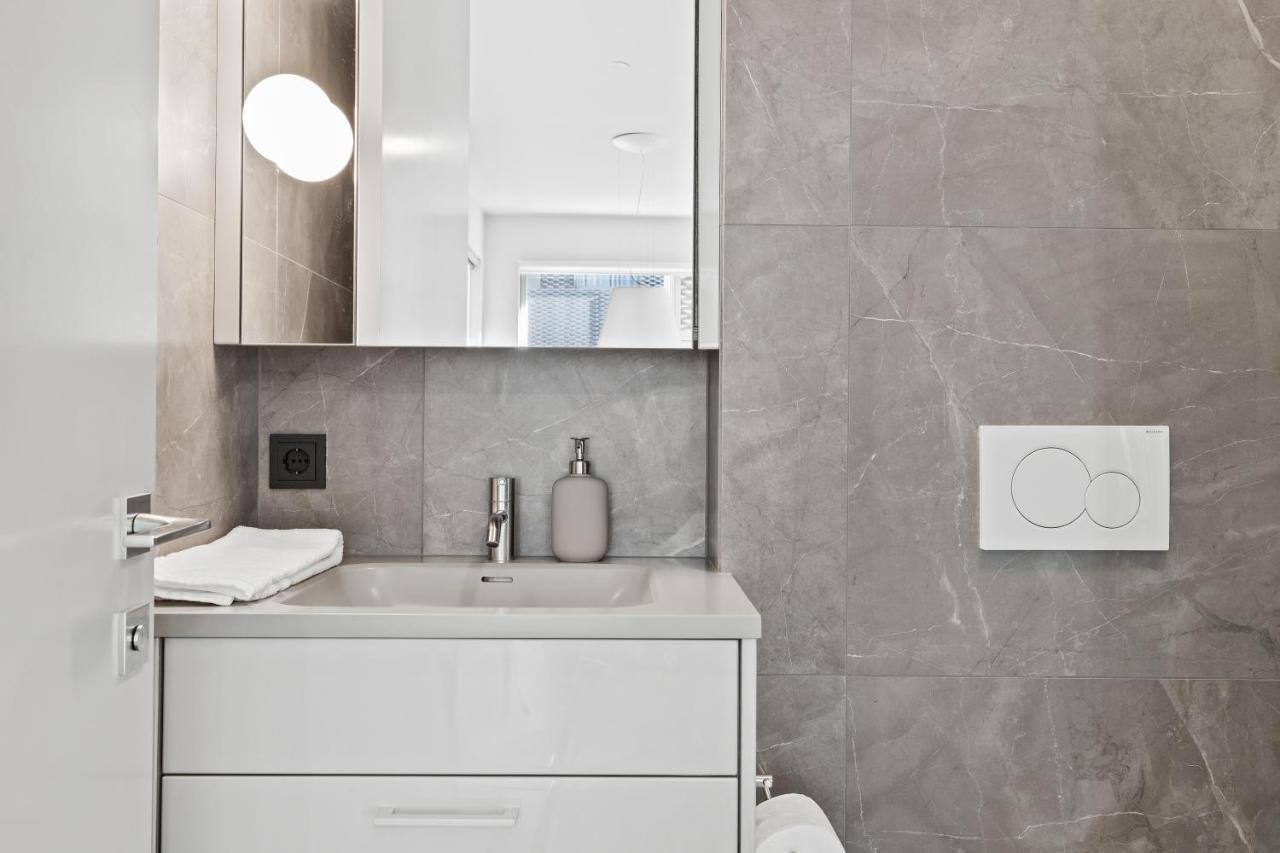 Cozy Lux 2Br & 2Ba City Center With Free Parking Reykjavik Luaran gambar