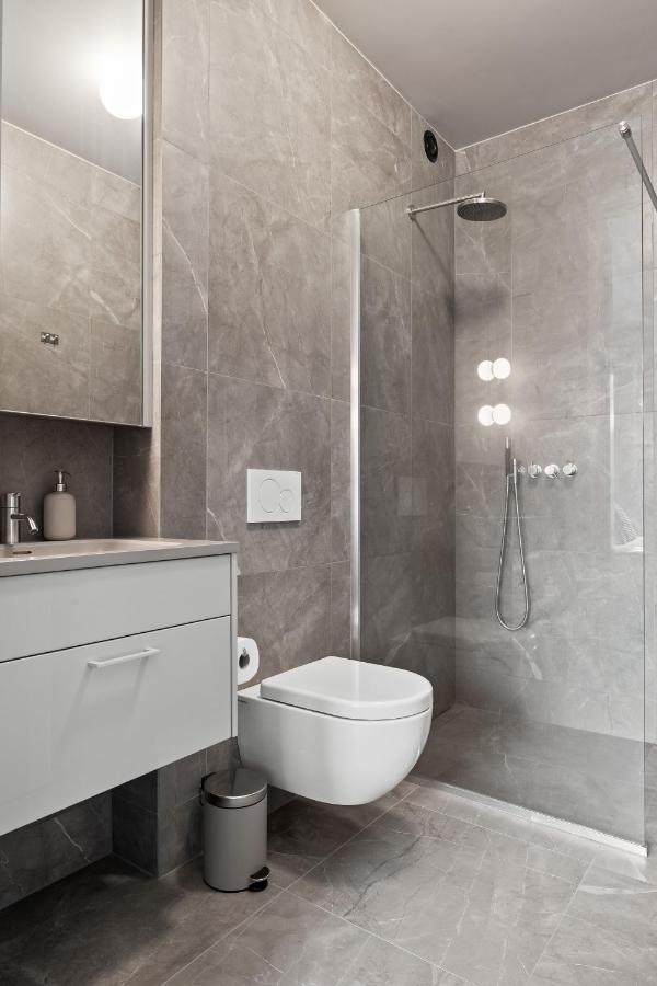 Cozy Lux 2Br & 2Ba City Center With Free Parking Reykjavik Luaran gambar