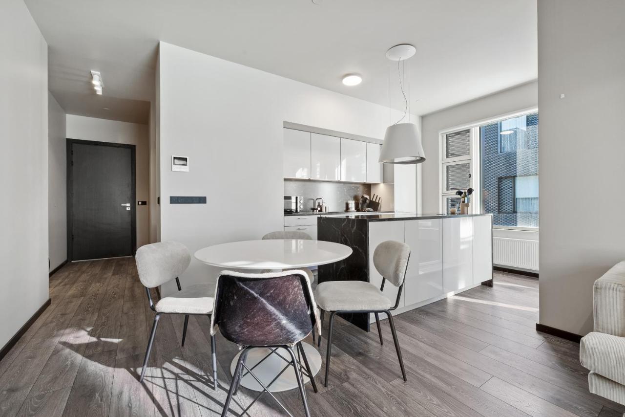 Cozy Lux 2Br & 2Ba City Center With Free Parking Reykjavik Luaran gambar