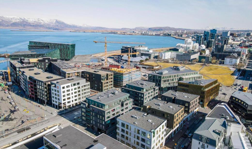 Cozy Lux 2Br & 2Ba City Center With Free Parking Reykjavik Luaran gambar